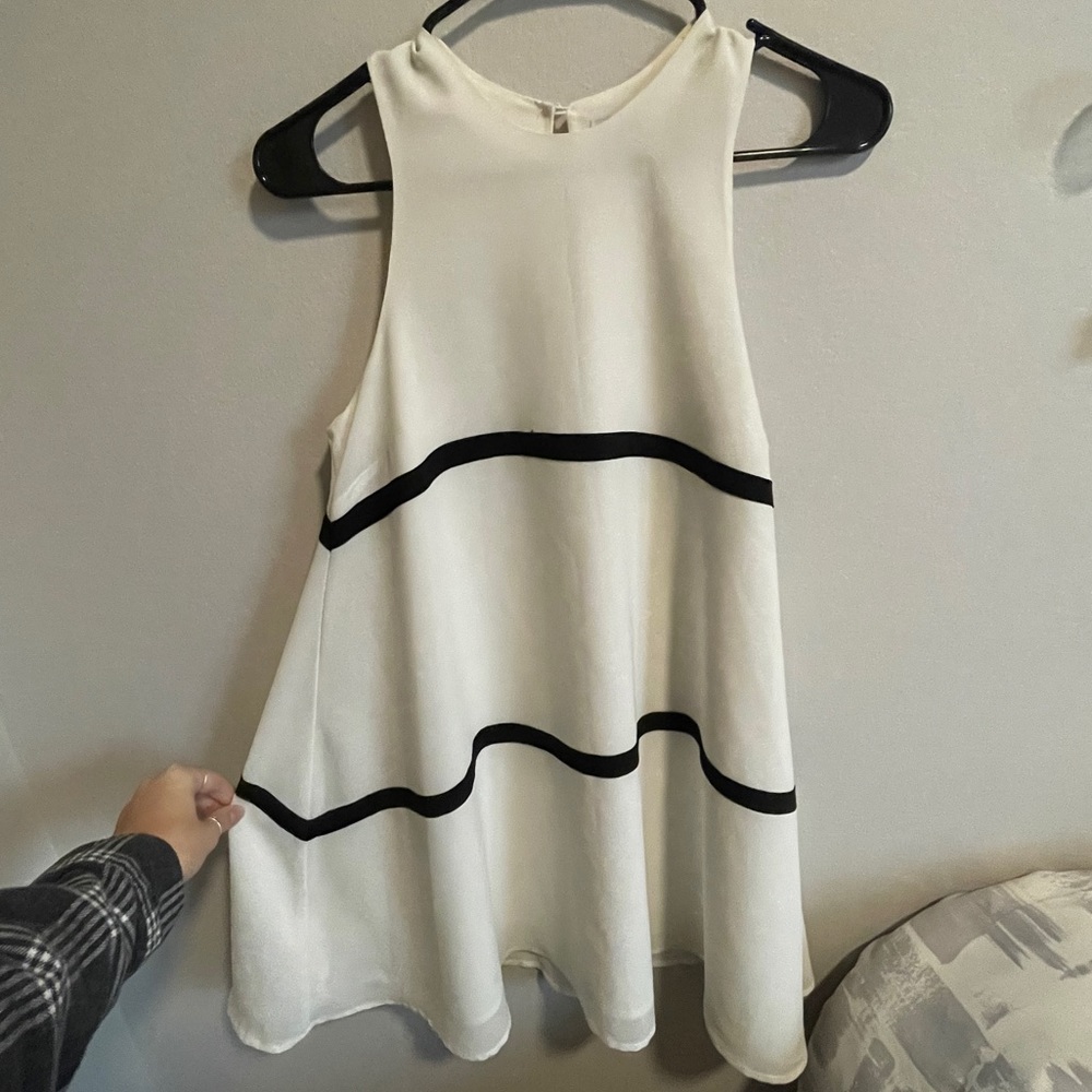 Tobi Shift Dress